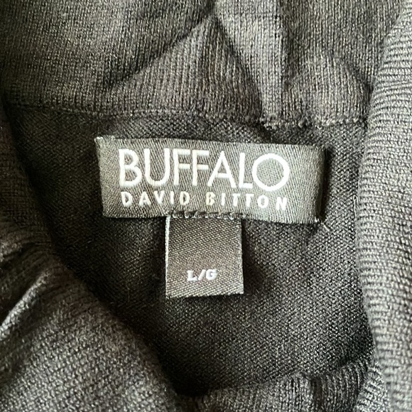 Buffalo | Cold Shoulder Sweater - Picture 5 of 8